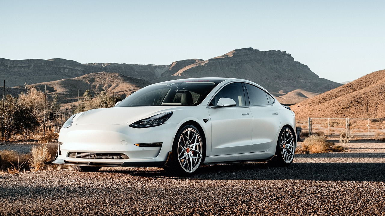 Adeus linha de montagem! Tesla reinventa a produção de carros elétricos com custo 50% menor
