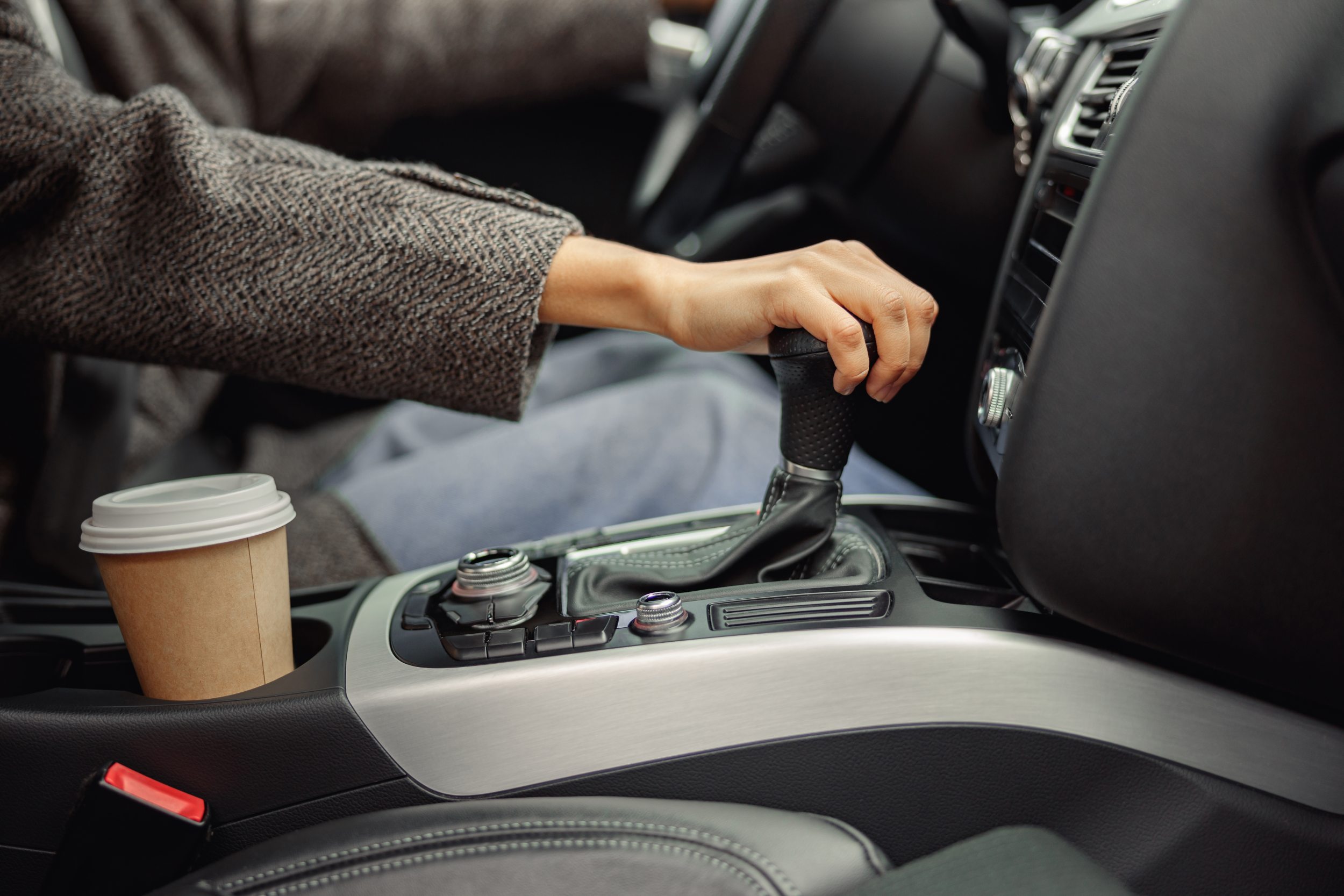 Câmbio em risco! NUNCA desligue o carro automático desta forma