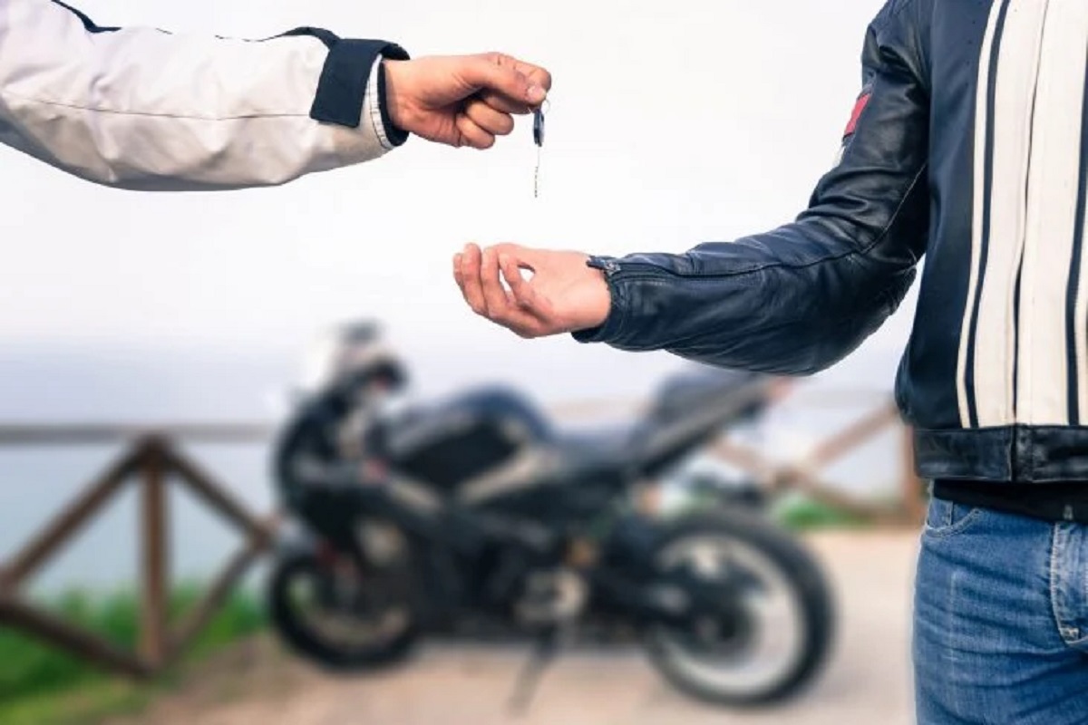 Comprar moto usada com muitos km rodados: vale a pena ou é cilada?