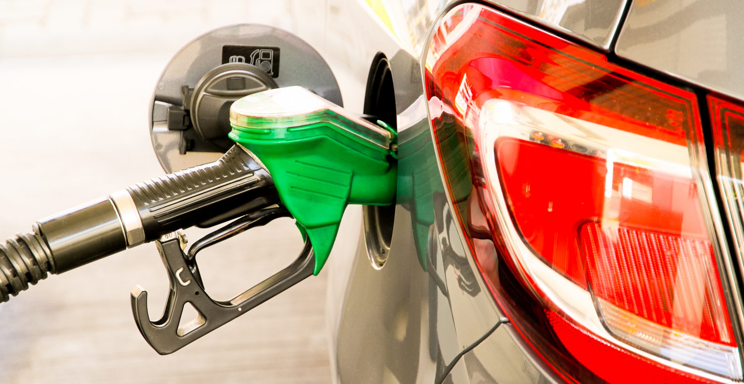 Etanol ou gasolina? Veja em quais estados compensa abastecer com etanol