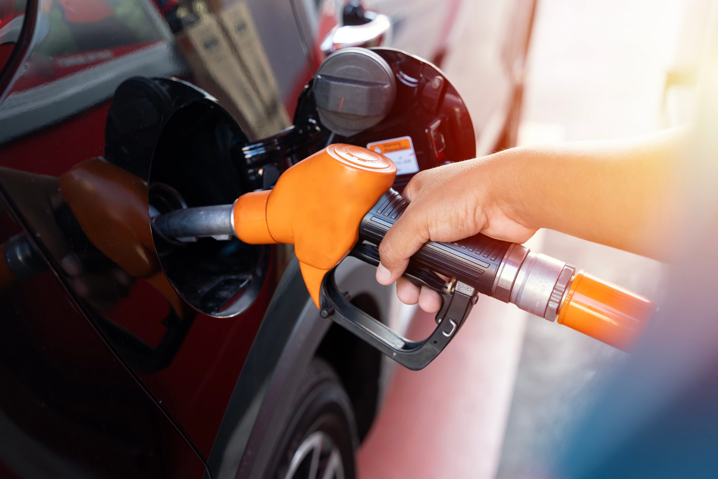 O PERIGO do metanol no combustível: ele corrói o motor e ameaça sua saúde