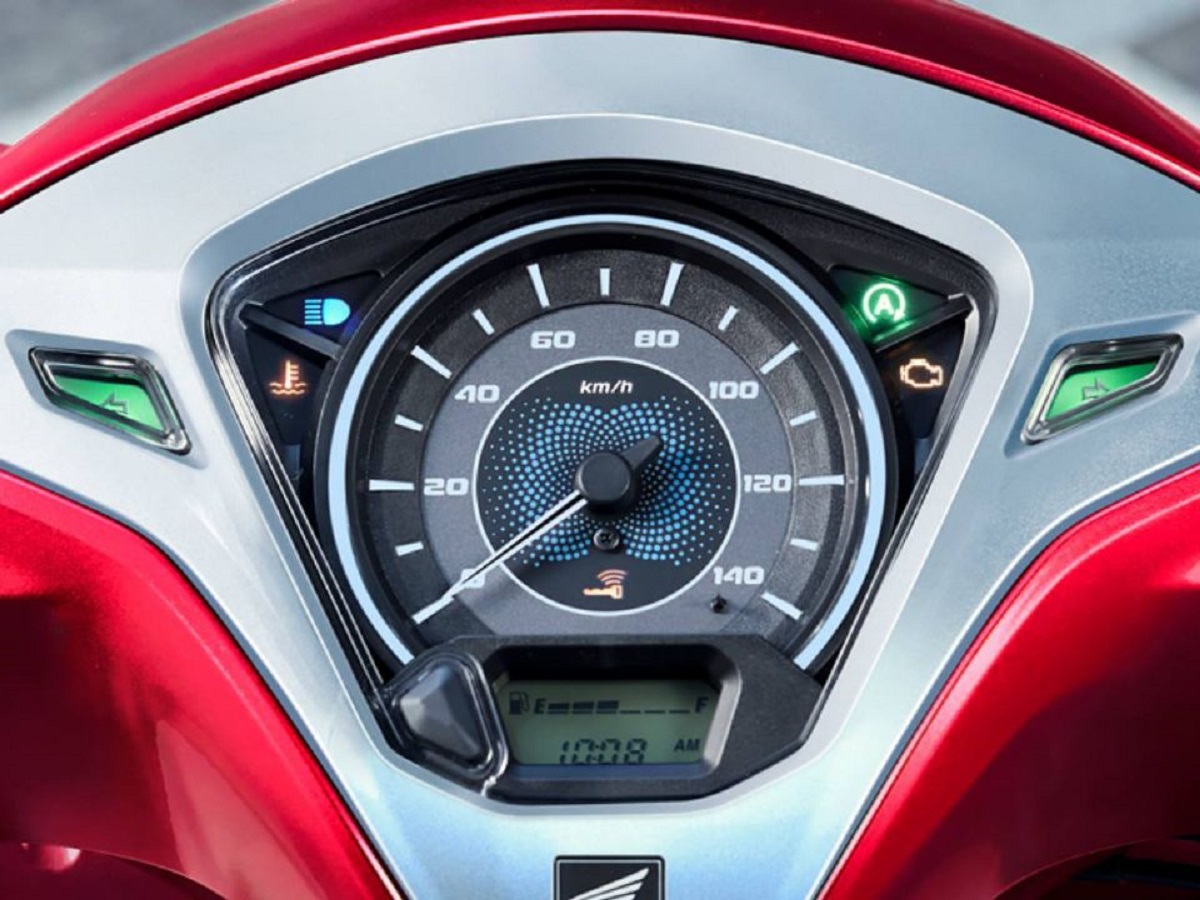 Ela voltou! Nova Honda Lead 2026 faz 53 km/l e guarda tudo no porta-malas gigante