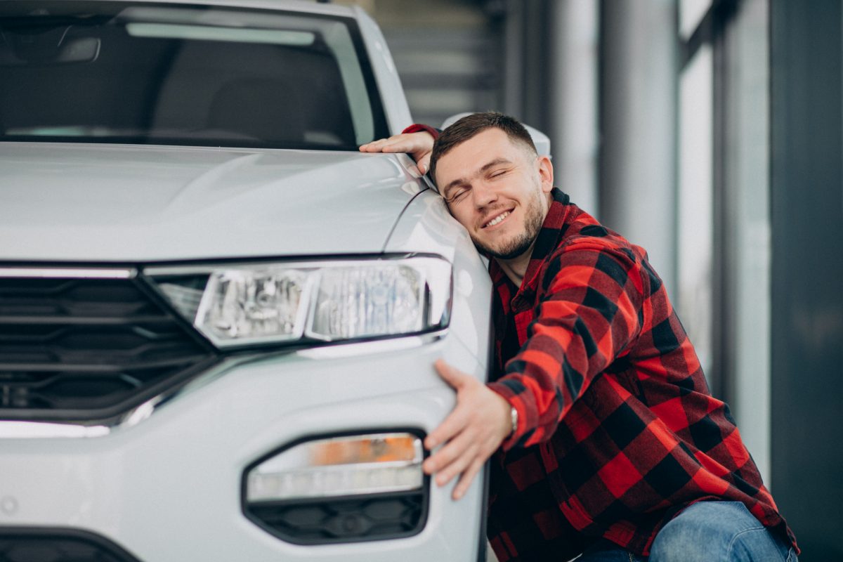 Vai comprar seu 1º carro? Esse erro pode custar caro; veja o modelo ideal