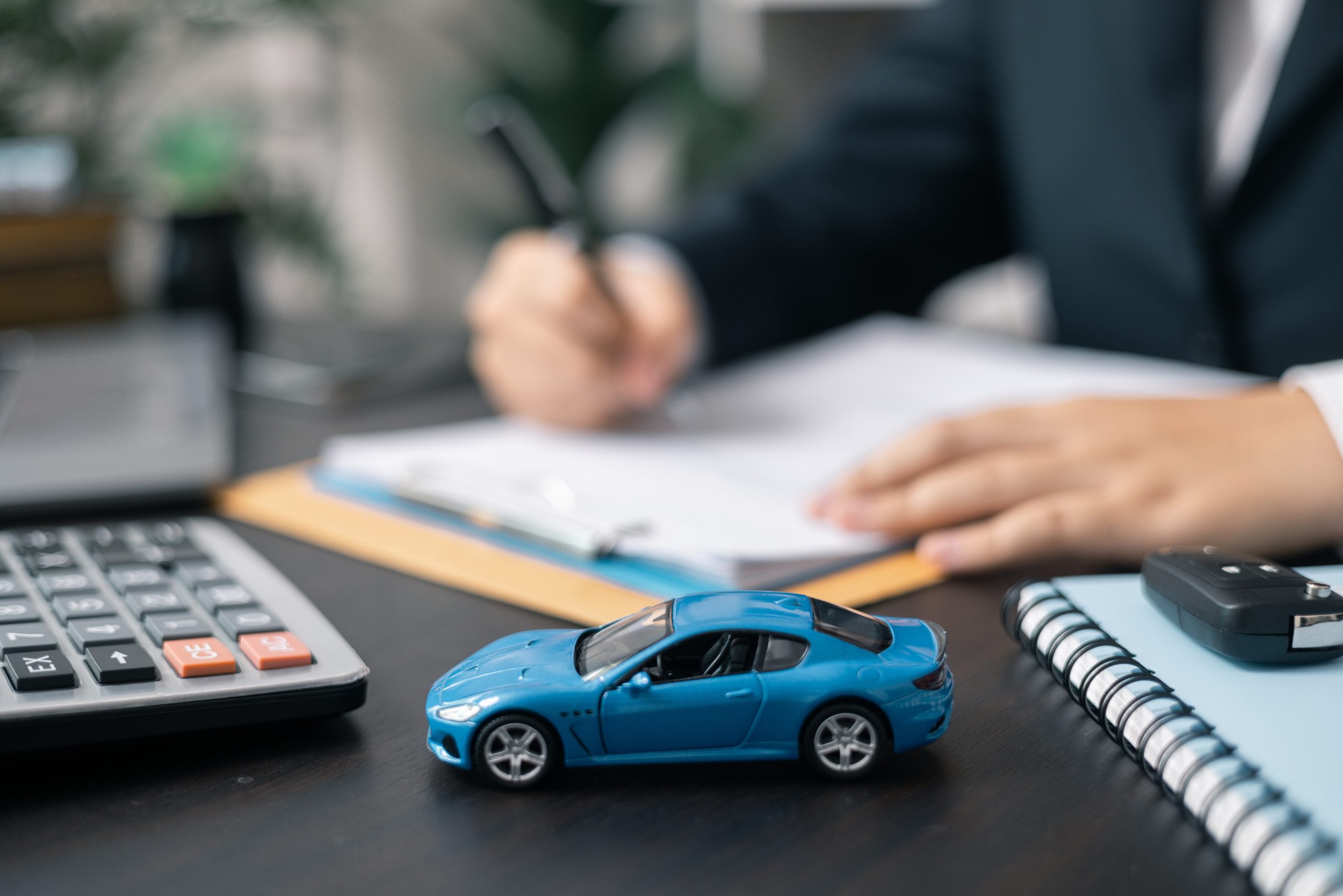Vai colocar o carro como garantia de empréstimo? Um ÚNICO detalhe pode fazer você perder o veículo