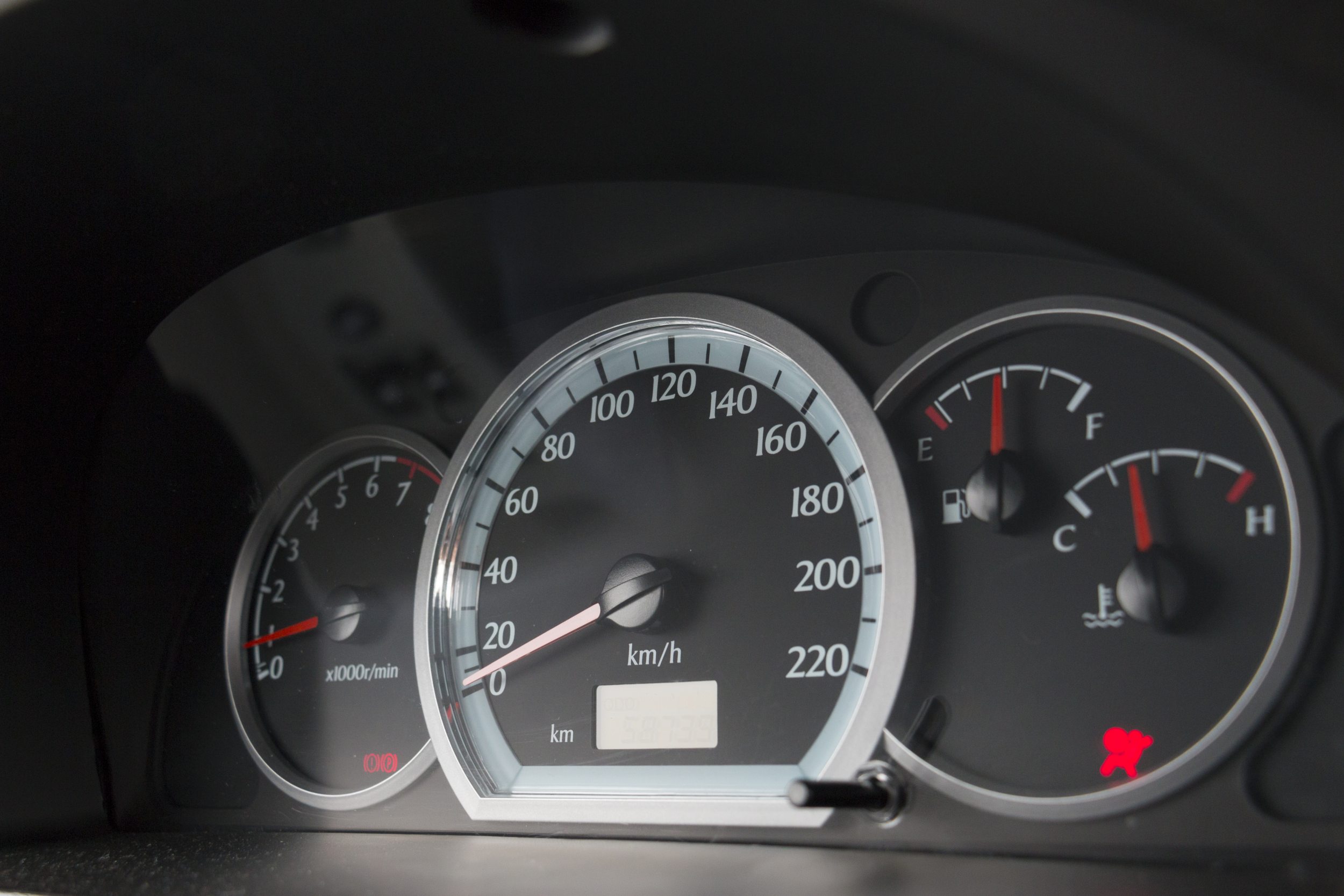Vale a pena comprar um carro com mais de 10 anos de uso?